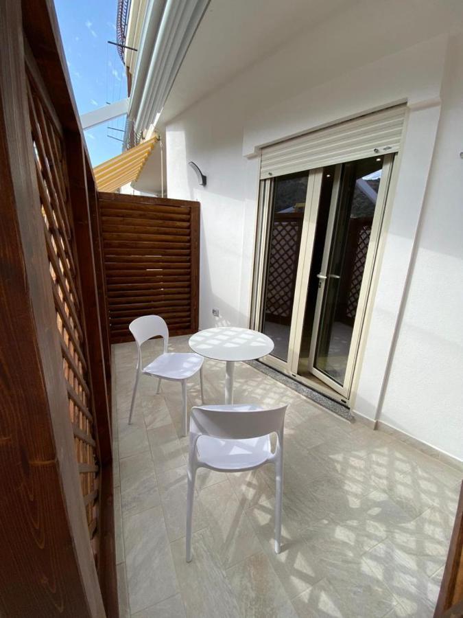 Esperia B&B Oliveri Buitenkant foto