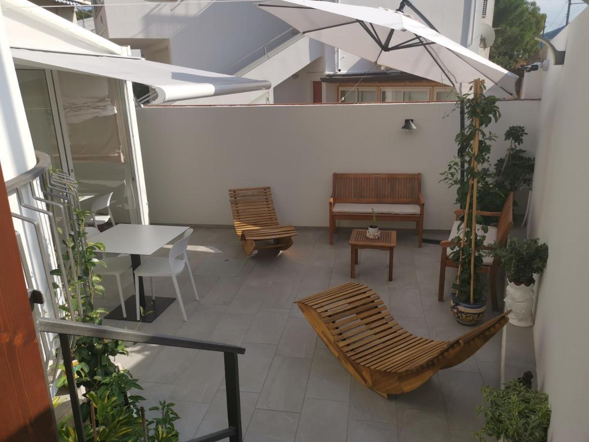 Esperia B&B Oliveri Buitenkant foto
