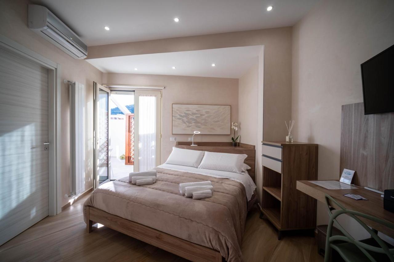 Esperia B&B Oliveri Buitenkant foto